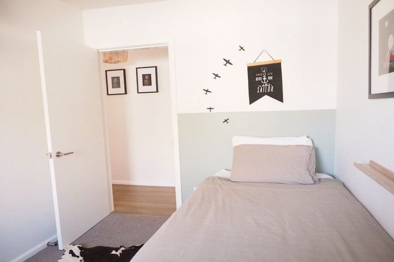 Photo of property in 15 Manor Place, Bryndwr, Christchurch, 8053