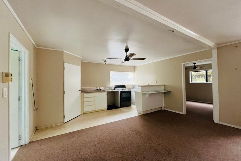 Photo of property in 233 Waihoehoe Road, Drury, 2577