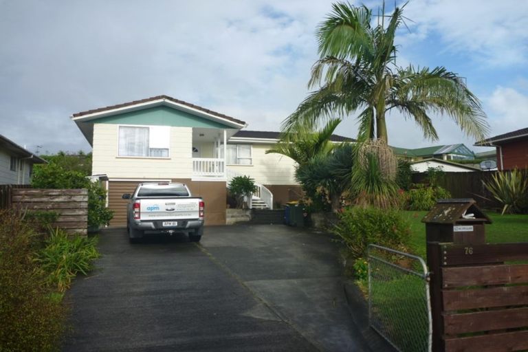 Photo of property in 76 Rosewarne Crescent, Glendene, Auckland, 0602