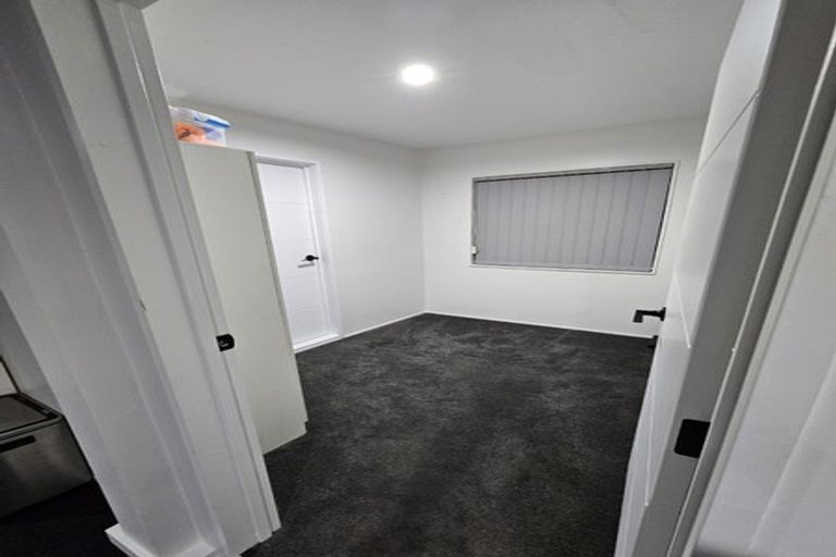 Photo of property in 139a Henderson Valley Road, Henderson, Auckland, 0612