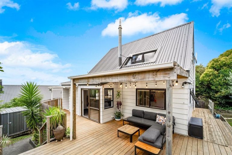 Photo of property in 27b Polkinghorne Drive, Manly, Whangaparaoa, 0930