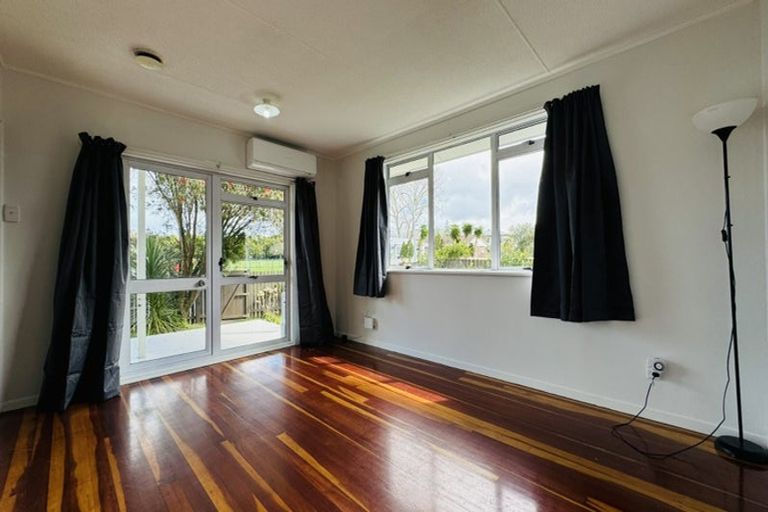Photo of property in 15 Cardrona Place, Favona, Auckland, 2024