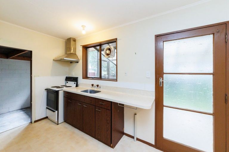 Photo of property in 2 Adams Place, Kelvin Grove, Palmerston North, 4414