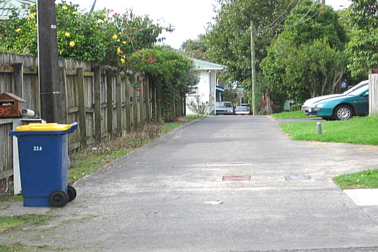 Photo of property in 1/35 Flanshaw Road, Te Atatu South, Auckland, 0610
