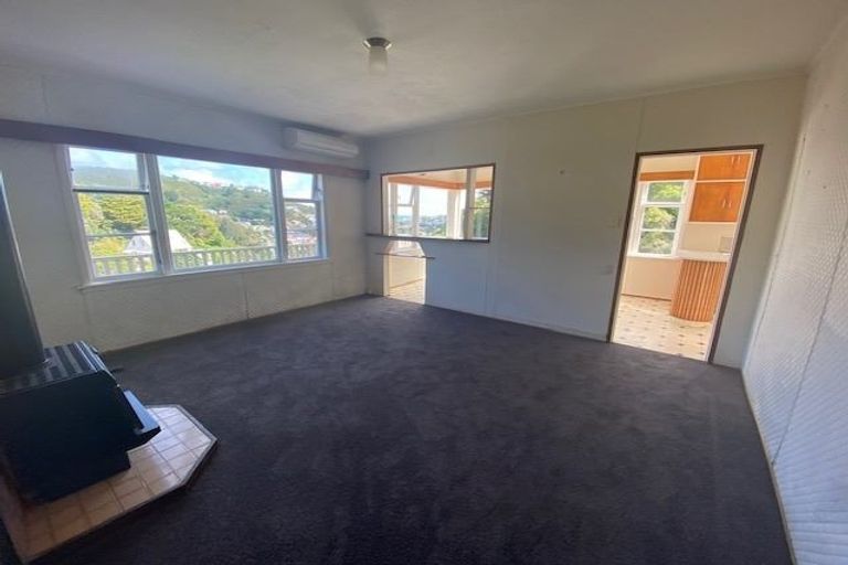 Photo of property in 31 Melrose Road, Island Bay, Wellington, 6023