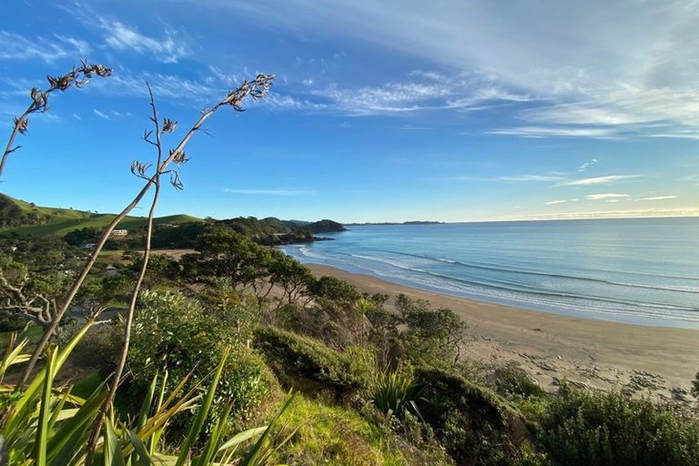 Photo of property in 1305b Matapouri Road, Matapouri, Whangarei, 0173