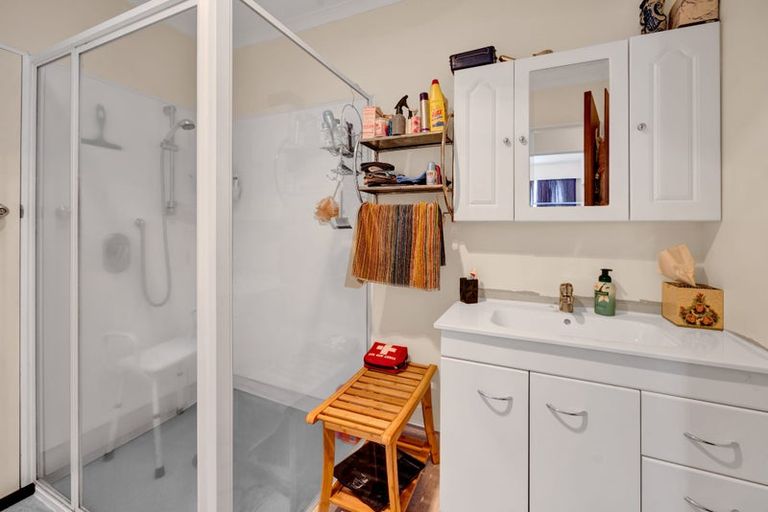 Photo of property in 4 Warkworth Grove, Bell Block, New Plymouth, 4312