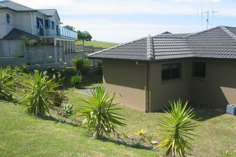 Photo of property in 10 Waipuna Grove, Welcome Bay, Tauranga, 3112