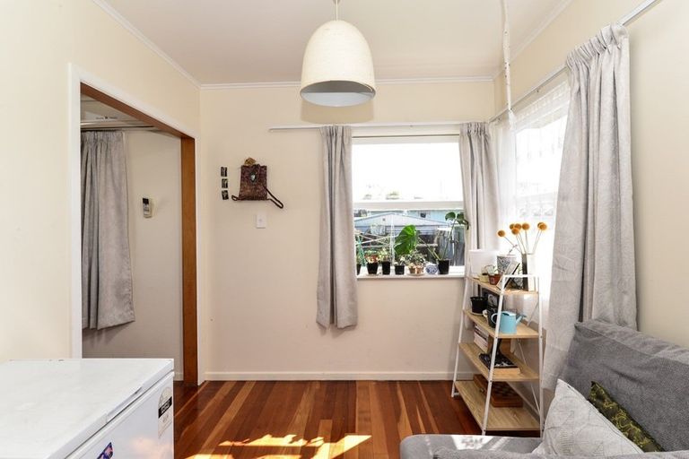 Photo of property in 54 English Street, St Andrews, Hamilton, 3200