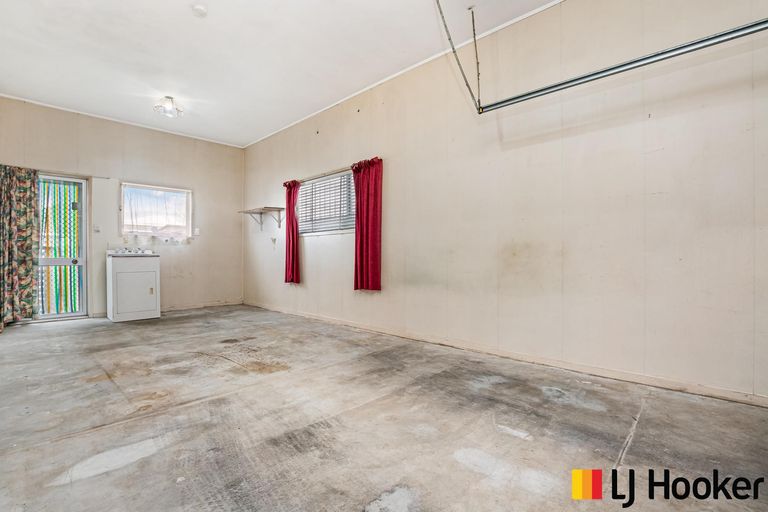 Photo of property in 11a Christmas Road, Manurewa, Auckland, 2102
