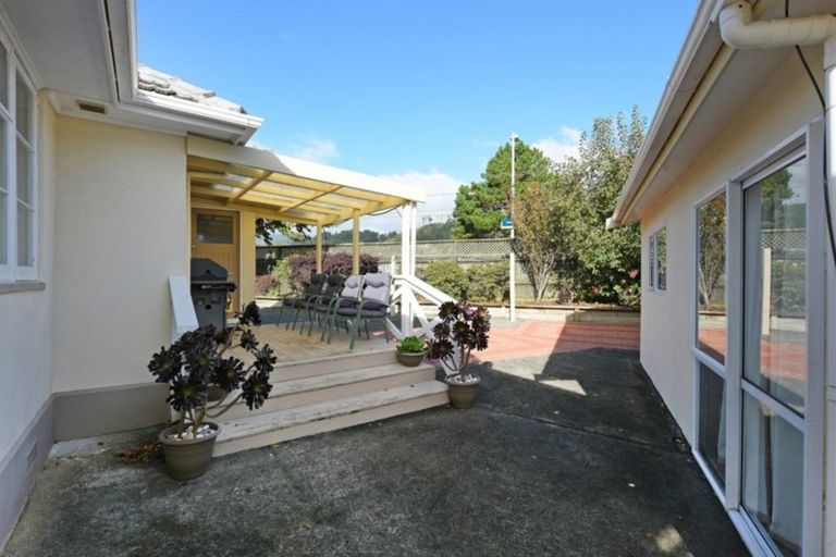Photo of property in 27 Maclean Street, Wallaceville, Upper Hutt, 5018