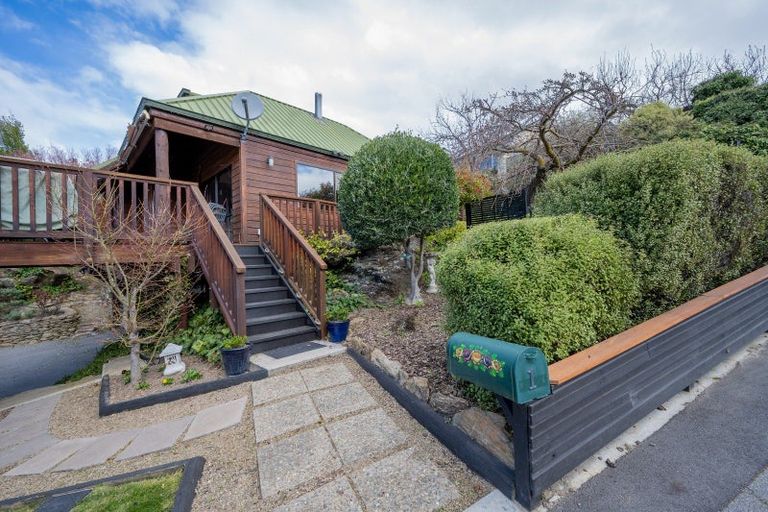 Photo of property in 1 Craig Place, Bridge Hill, Alexandra, 9320