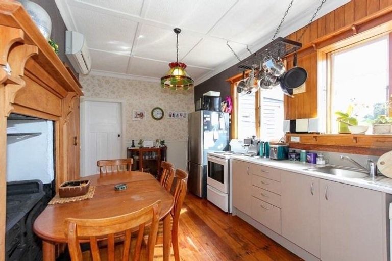 Photo of property in 69 Clemow Road, Fitzroy, New Plymouth, 4312