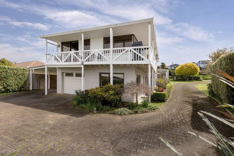 Photo of property in 103 Harbour View Road, Omokoroa, 3114