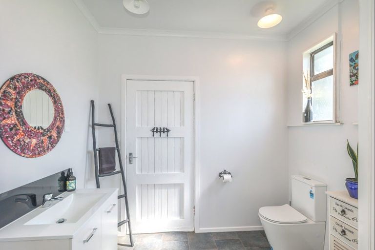 Photo of property in 10 Mahuri Street, Himatangi Beach, Foxton, 4891