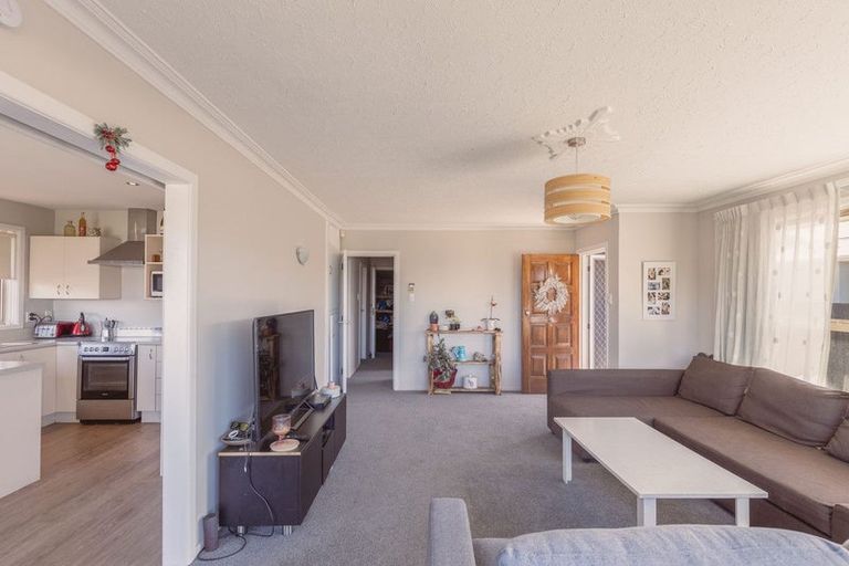 Photo of property in 1/7 Tulloch Place, Papanui, Christchurch, 8052