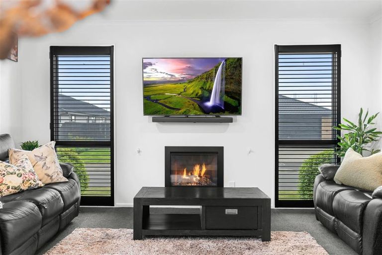 Photo of property in 4 Arabella Crescent, Yaldhurst, Christchurch, 8042