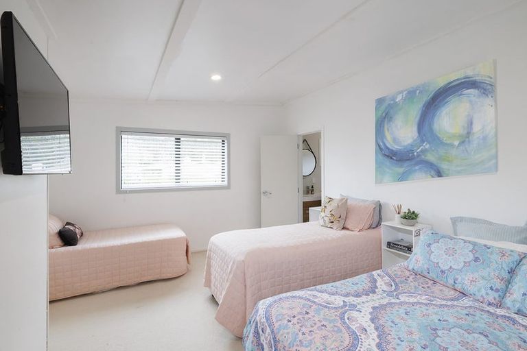 Photo of property in 42 Rangatira Drive, Mangakino, 3421