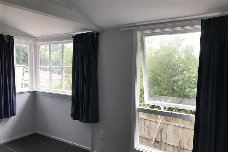 Photo of property in 18 Lachlan Avenue, North Dunedin, Dunedin, 9016