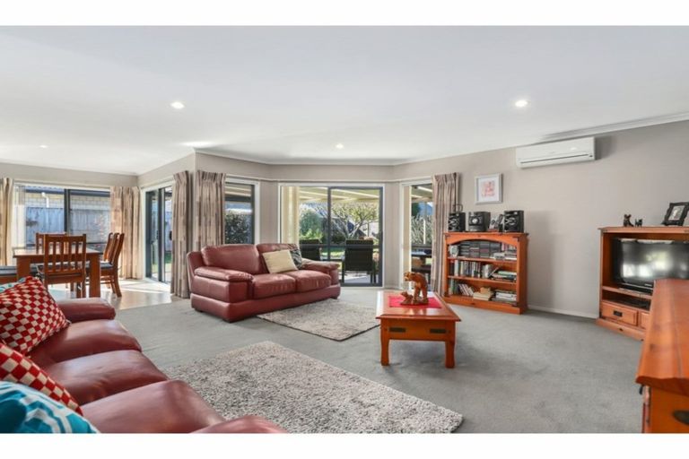 Photo of property in 22 Vogel Place, Te Aroha, 3320