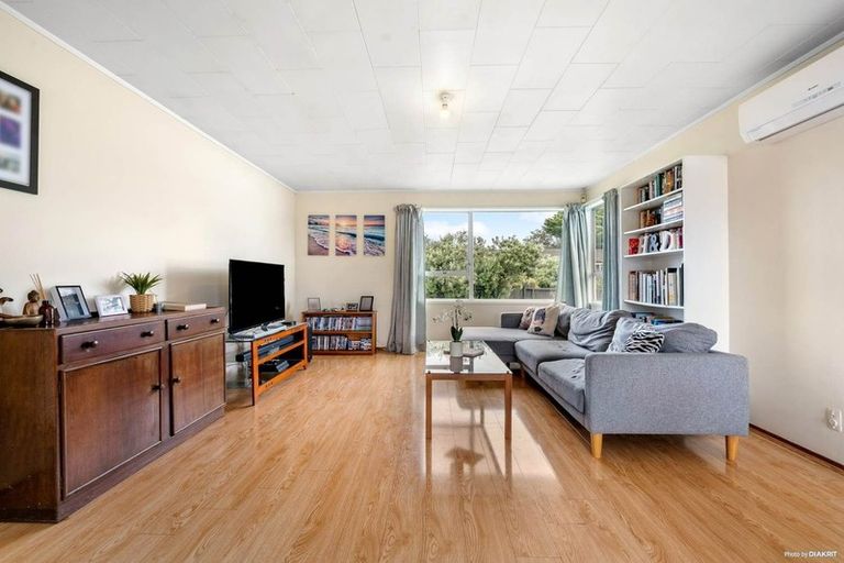 Photo of property in 2/26a Boundary Road, Clover Park, Auckland, 2019