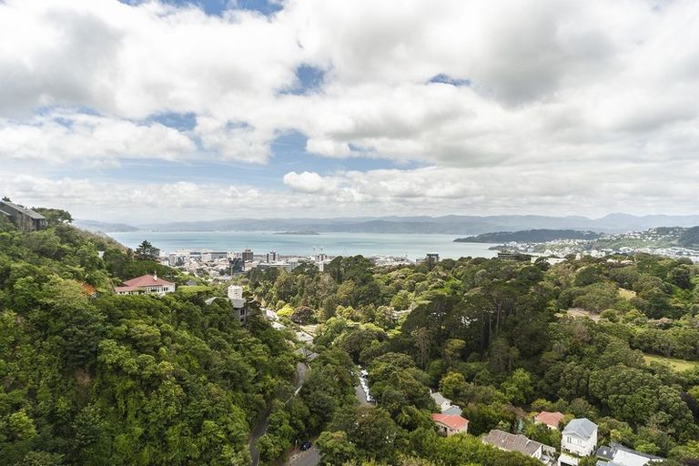 Photo of property in 43a Harbour View Road, Northland, Wellington, 6012