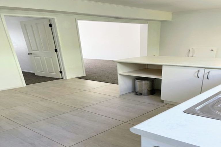 Photo of property in 1/12 Rugby Road, Birkenhead, Auckland, 0626