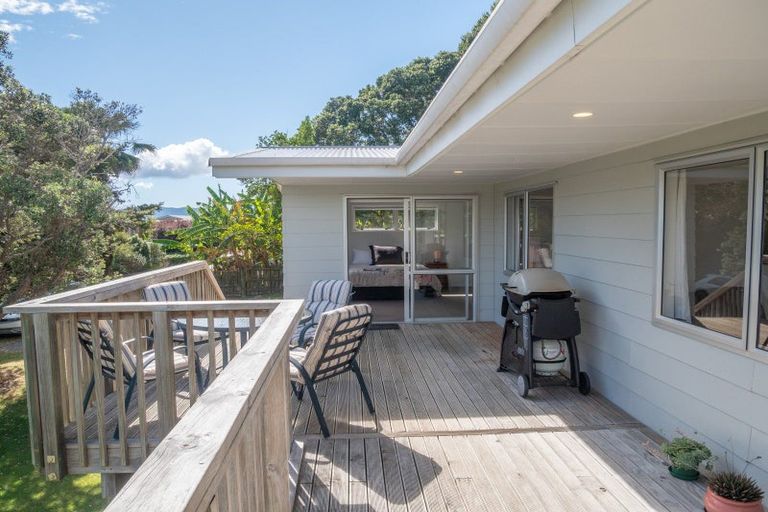 Photo of property in 25 Stratford Drive, Cable Bay, 0420