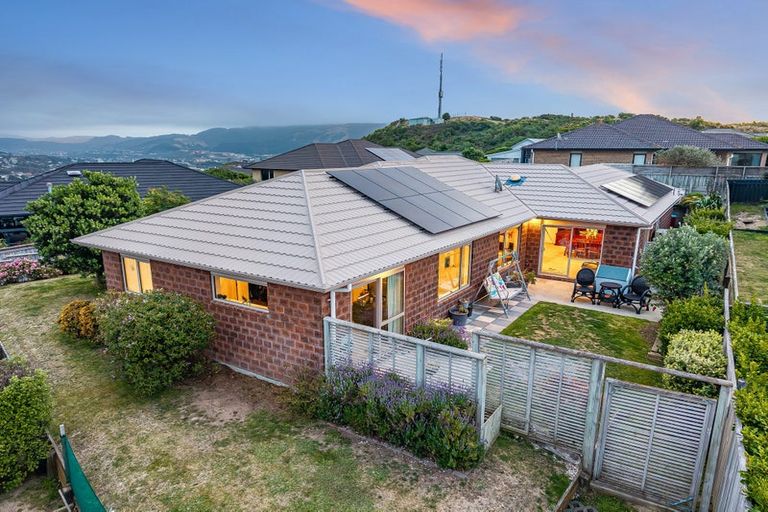 Photo of property in 25 Kahurangi Heights, Aotea, Porirua, 5024
