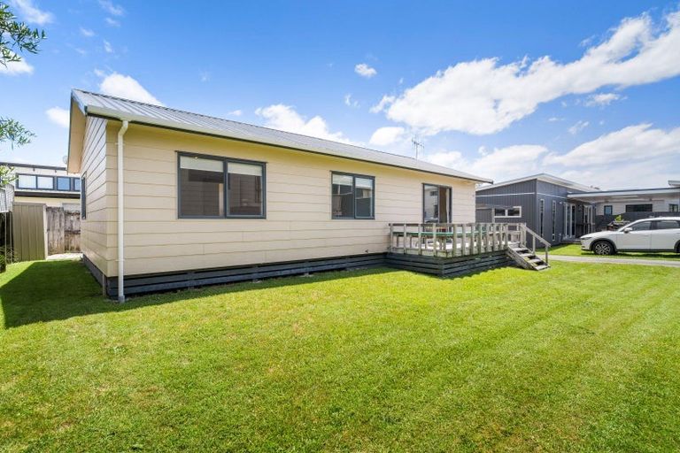 Photo of property in 303b Given Avenue, Whangamata, 3620