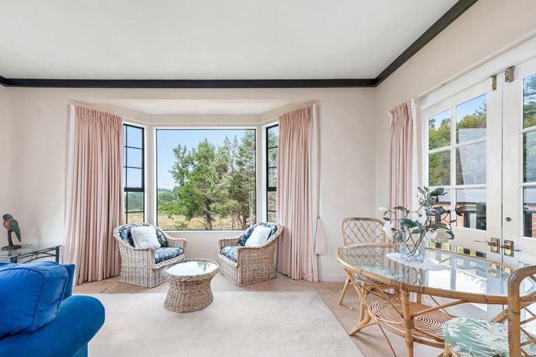 Photo of property in 117 Sweetacres Drive, Belmont, Lower Hutt, 5010