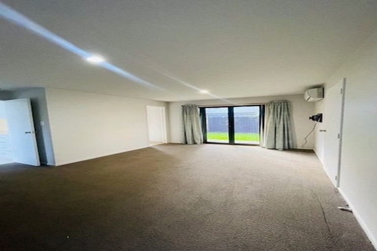 Photo of property in 2/70 Champion Street, Edgeware, Christchurch, 8013
