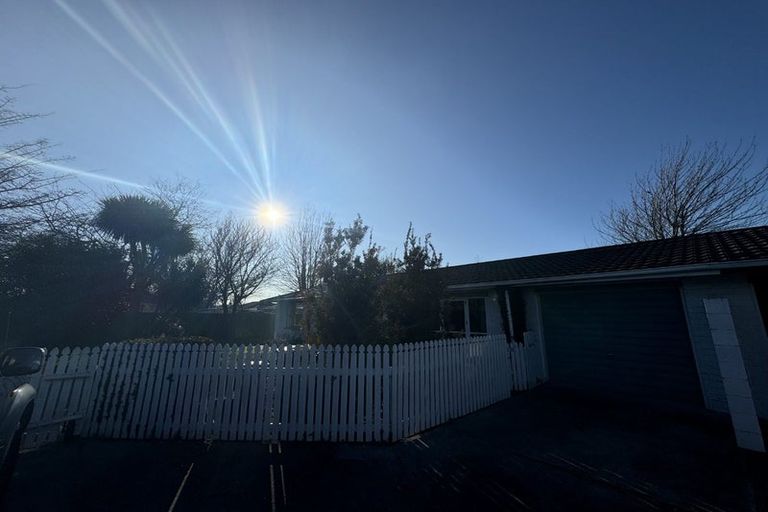 Photo of property in 1/338 Wairakei Road, Burnside, Christchurch, 8053