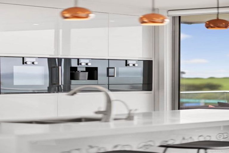 Photo of property in 80 Weatherly Drive, Beachlands, Auckland, 2018