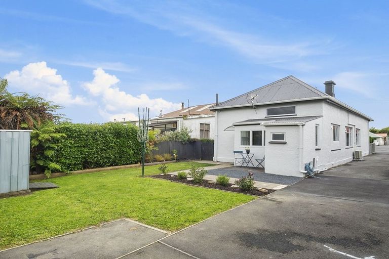 Photo of property in 256 Oxford Street, South Dunedin, Dunedin, 9012