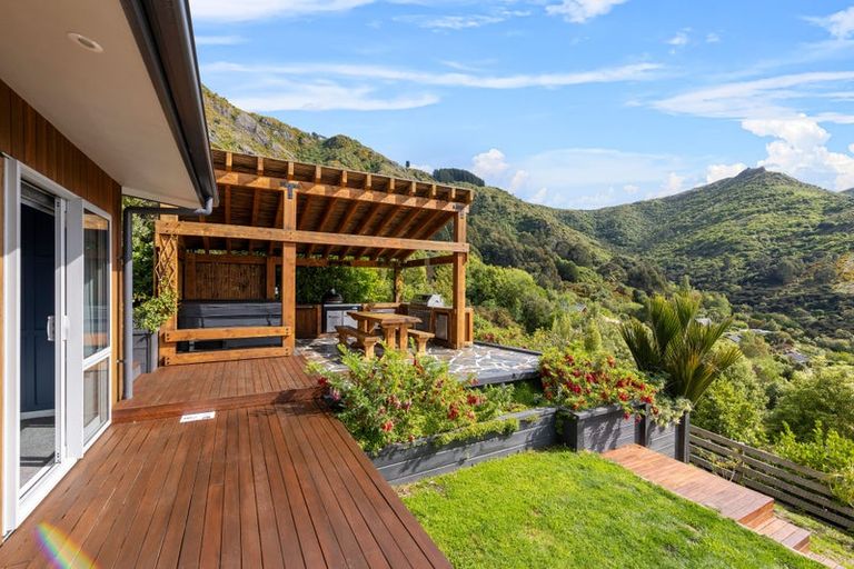 Photo of property in 28 The Terrace, Governors Bay, Lyttelton, 8971