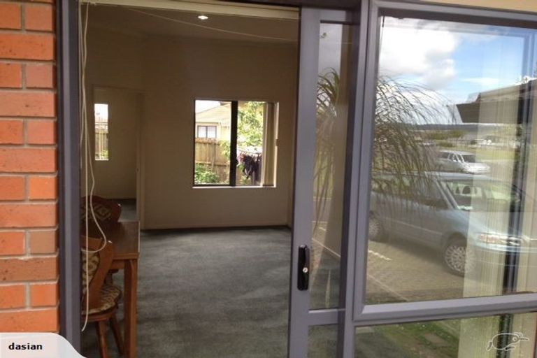 Photo of property in 1 Bernish Place, East Tamaki, Auckland, 2013