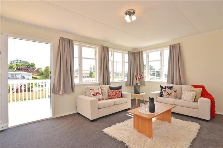 Photo of property in 22 Tomo Street, New Lynn, Auckland, 0600