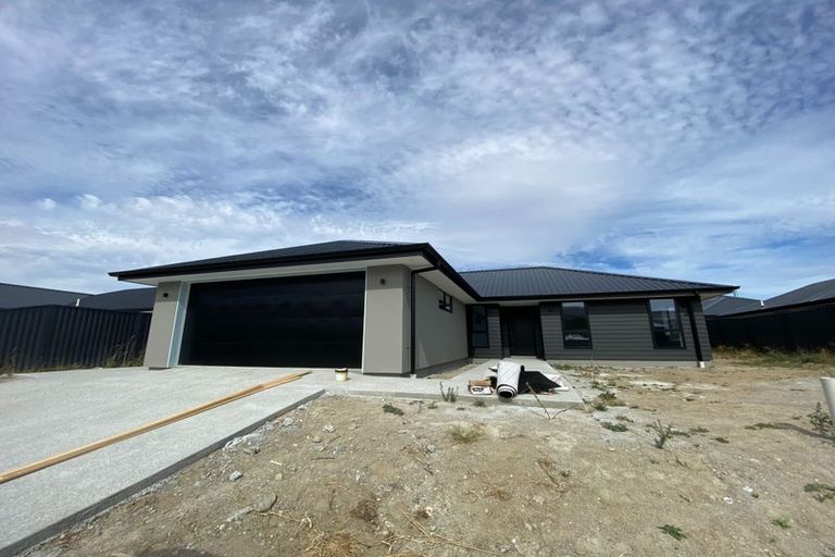 Photo of property in 8 Travertine Street, Cromwell, 9310