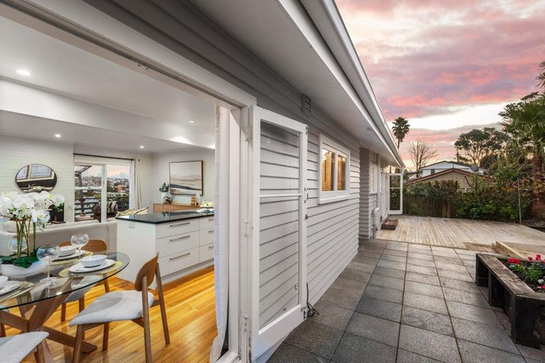 Photo of property in 101 Royal Road, Massey, Auckland, 0614