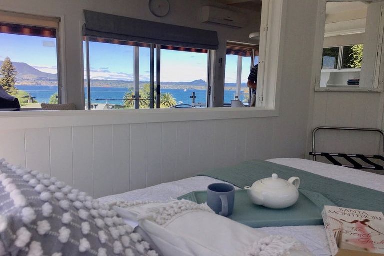 Photo of property in 2/22 Alberta Street, Acacia Bay, Taupo, 3330