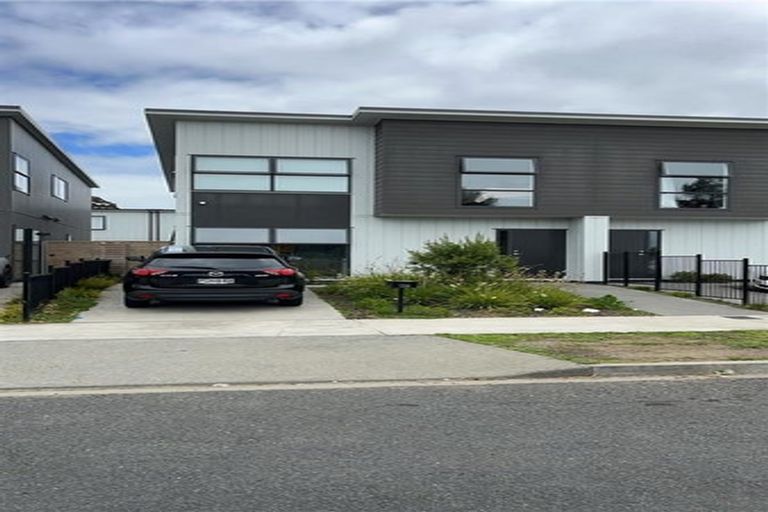 Photo of property in 13a Ventura Street, Mangere, Auckland, 2022