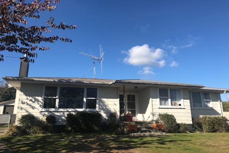Photo of property in 1 Tararua Place, Tokoroa, 3420