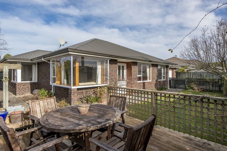 Photo of property in 2/2 Ailsa Street, Mairehau, Christchurch, 8013