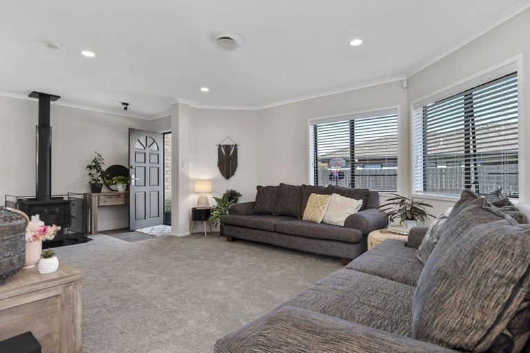 Photo of property in 17 Andalusian Place, Papamoa Beach, Papamoa, 3118