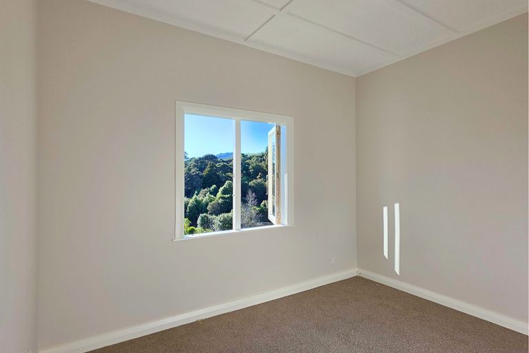Photo of property in 159f Portsmouth Road, Bombay, 2675