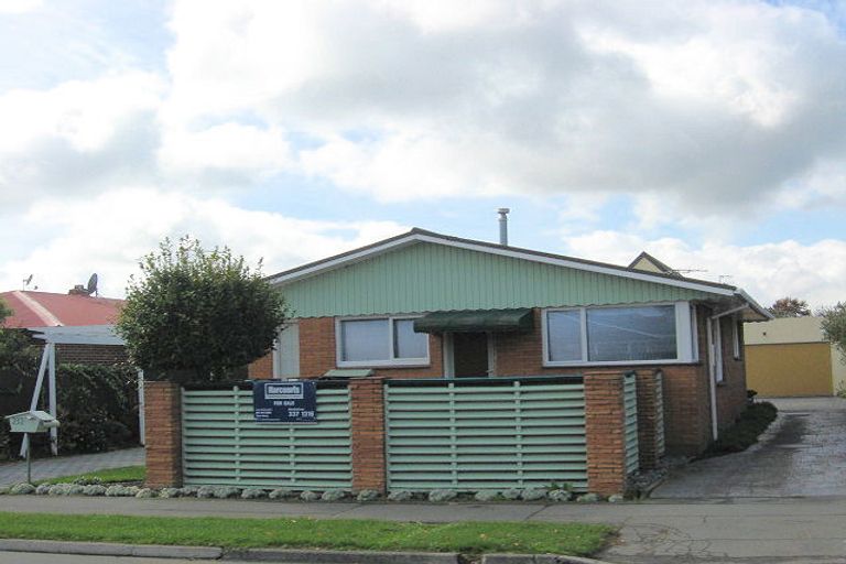 Photo of property in 2/232 Waimairi Road, Ilam, Christchurch, 8041