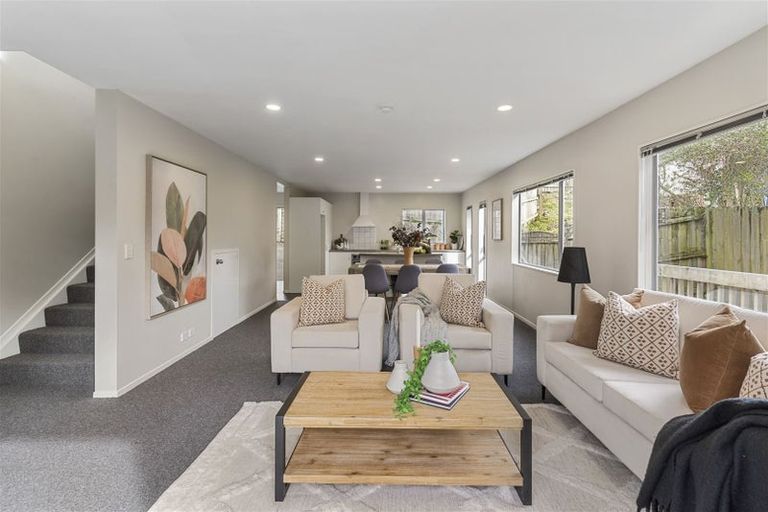 Photo of property in 49f Lancaster Road, Beach Haven, Auckland, 0626