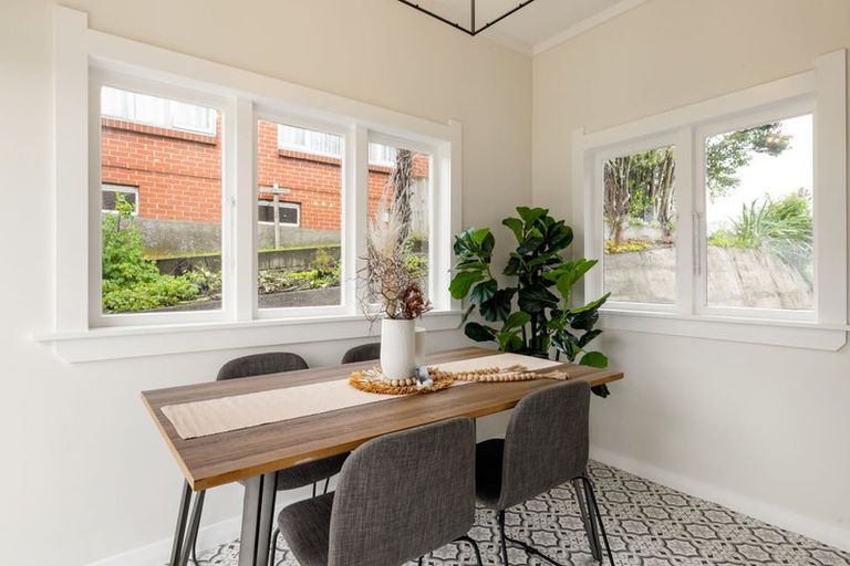 Photo of property in 17 Hinau Street, Maeroa, Hamilton, 3200