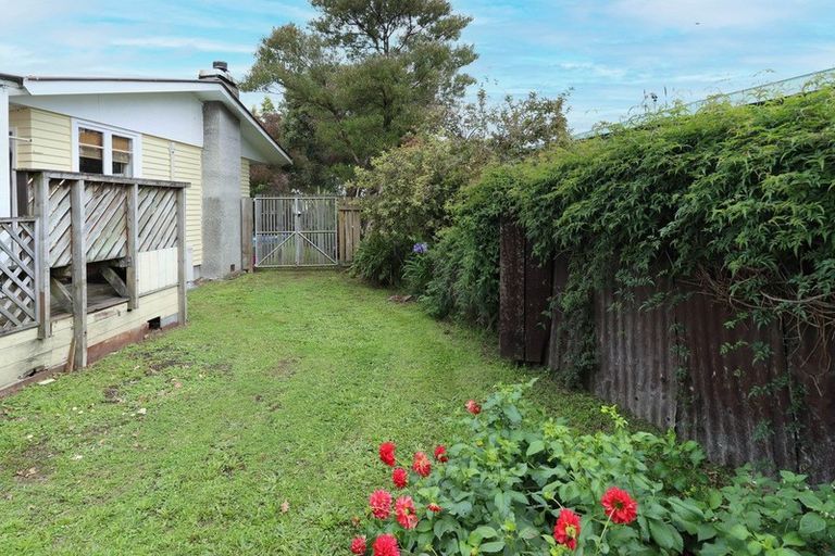 Photo of property in 4 Charles Street, Carterton, 5713